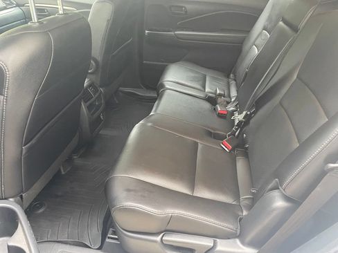 Certified 2023 Honda Passport EX-L image 10