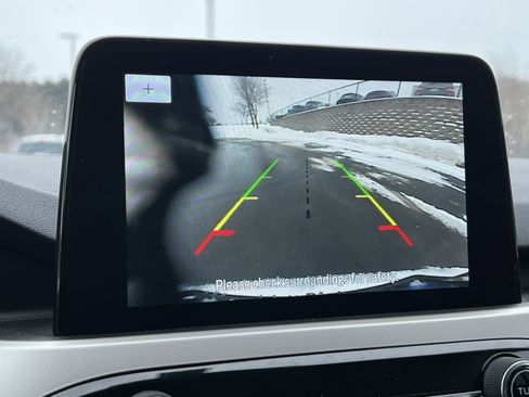 Certified 2022 Ford Escape SE w/ SE Sport Appearance Package image 21