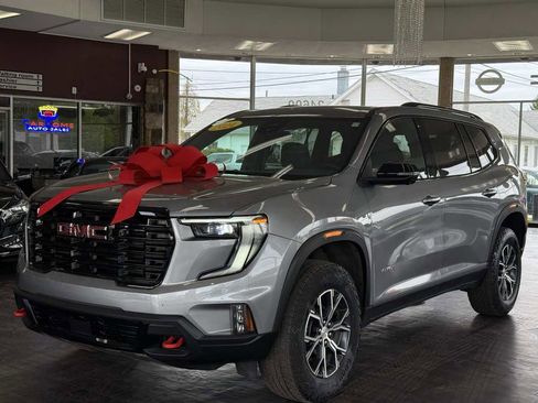 Used 2024 GMC Acadia AT4 w/ Luxury Package AWD/4WD image 2