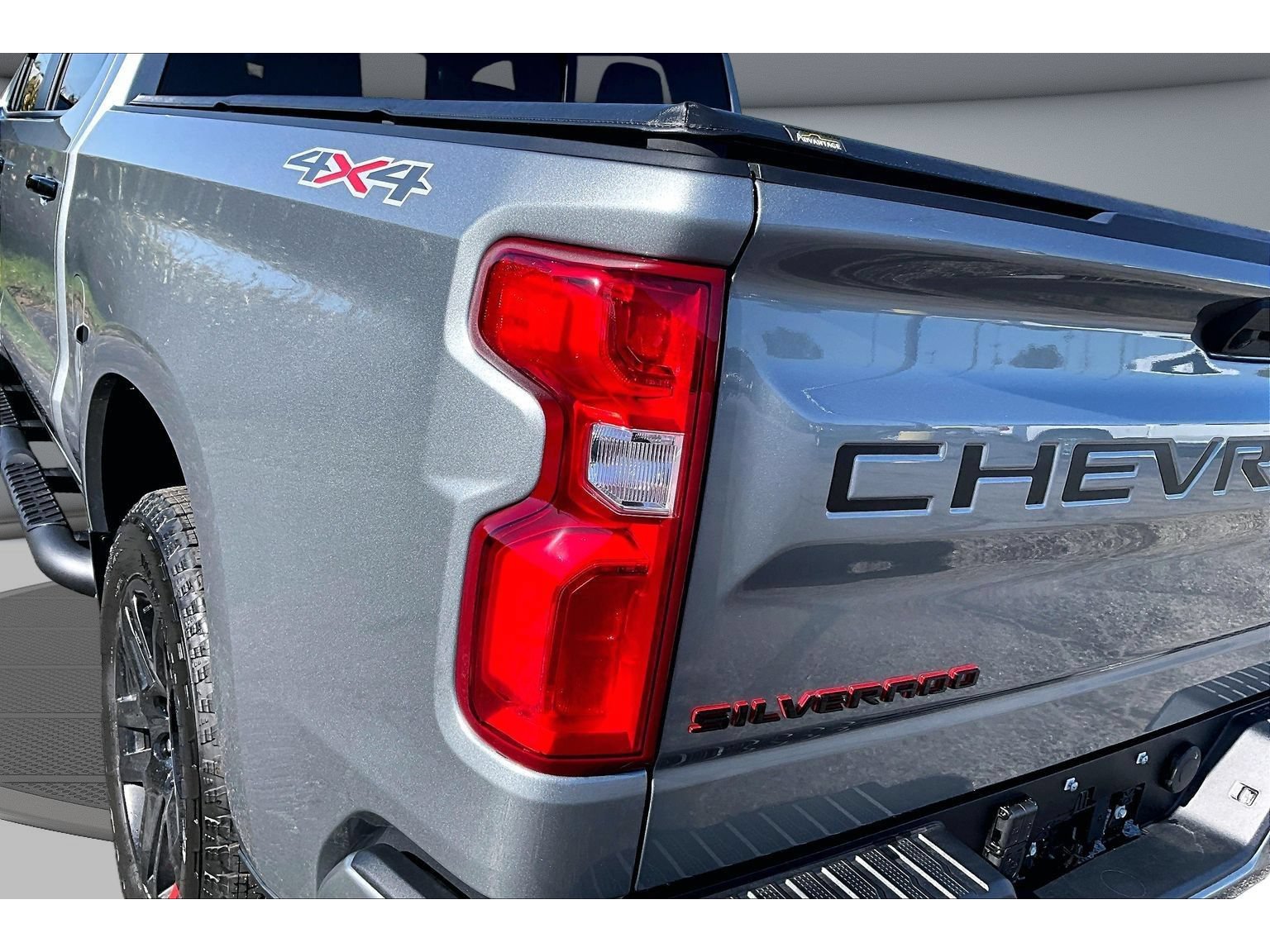 New 2026 Chevrolet Silverado 1500 RST w/ Redline Edition AWD/4WD image 41