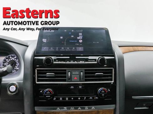 Used 2023 Nissan Armada SL w/ Captain's Chairs Package image 12