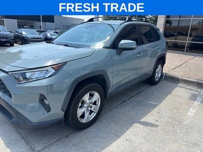 Used 2021 Toyota RAV4 XLE w/ Carpet Mat Package (TMS)