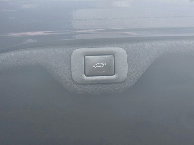 Used 2022 Lexus ES 350 Ultra Luxury w/ Accessory Package 2 FWD image 11