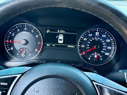 Used 2022 Kia Forte GT-Line FWD image 12