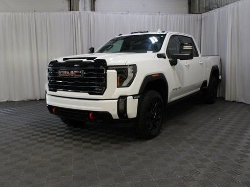 Used 2024 GMC Sierra 2500 AT4 w/ AT4 Premium Plus Package image 31