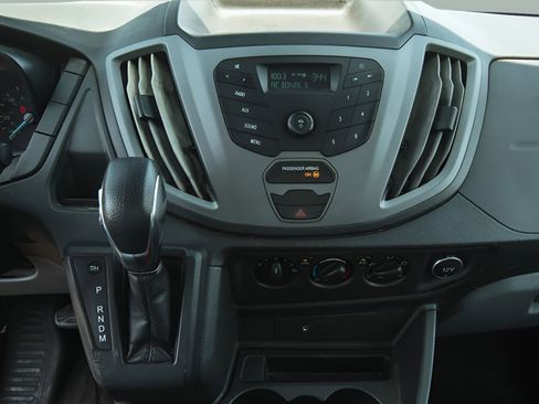 Used 2018 Ford Transit 250 138 RWD image 15