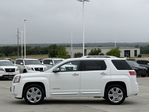 Used 2015 GMC Terrain Denali w/ Cargo Package AWD/4WD image 3