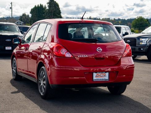 Used 2010 Nissan Versa 1.8 S image 11