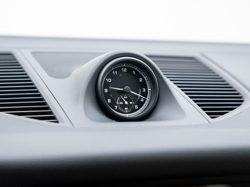 New 2026 Porsche Macan S image 21