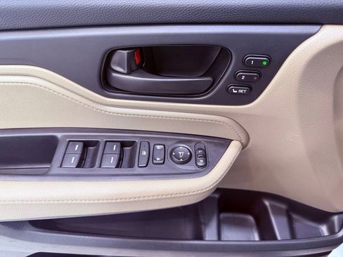 Used 2023 Honda Odyssey EX-L image 20