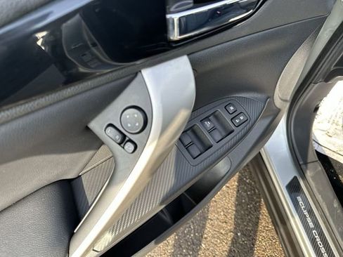 Used 2022 Mitsubishi Eclipse Cross SE image 17