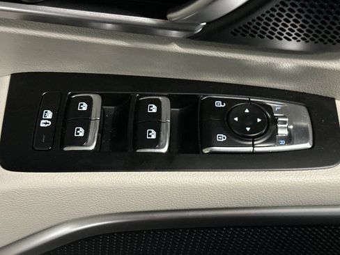 Used 2025 Kia Telluride S image 14