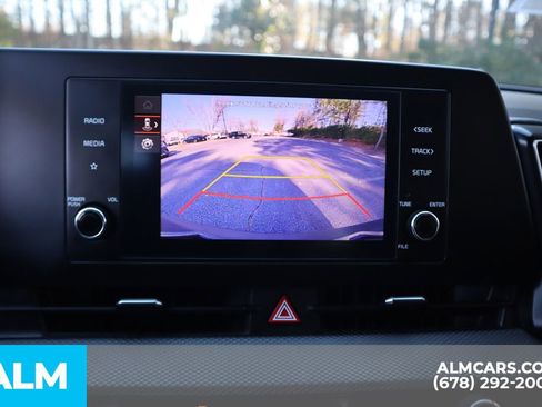 Used 2024 Kia Sportage LX image 34