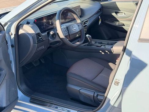 New 2026 Nissan Sentra SR FWD image 11