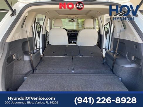 Used 2018 Volkswagen Tiguan SE AWD/4WD image 53