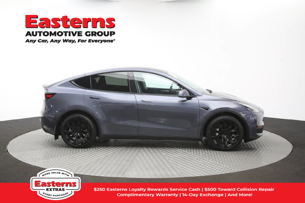 Used 2022 Tesla Model Y Long Range AWD/4WD image 42