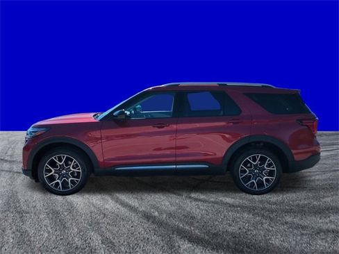 Certified 2025 Ford Explorer Platinum w/ Ultimate Package image 7