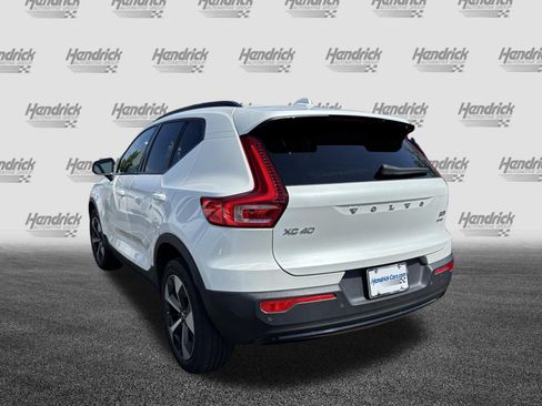 Used 2023 Volvo XC40 B5 Plus w/ Protection Package Premier AWD/4WD image 8