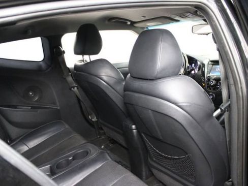Used 2014 Hyundai Veloster Turbo FWD image 20