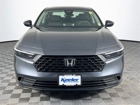 Used 2023 Honda Accord EX image 9