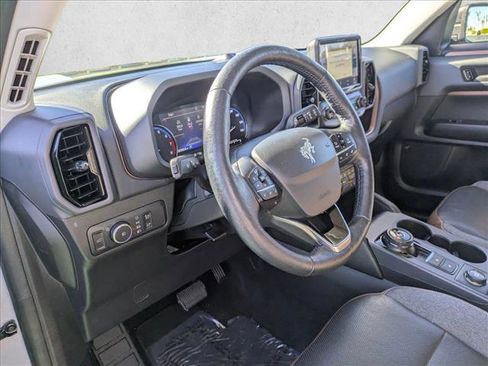 Used 2021 Ford Bronco Sport Outer Banks w/ Outer Banks Package image 10