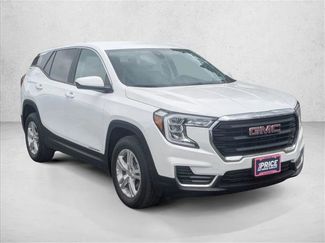 Used 2024 GMC Terrain SLE video 3