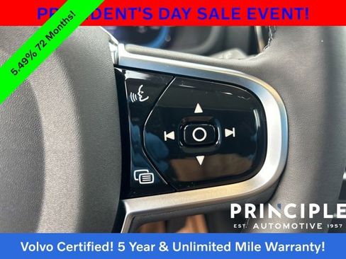 Certified 2025 Volvo XC90 T8 Core image 23