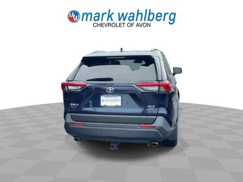 Used 2022 Toyota RAV4 XLE AWD/4WD image 7