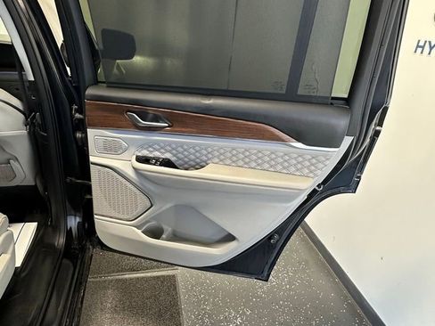 Used 2021 Jeep Grand Cherokee L Summit w/ Luxury Tech Group V image 25