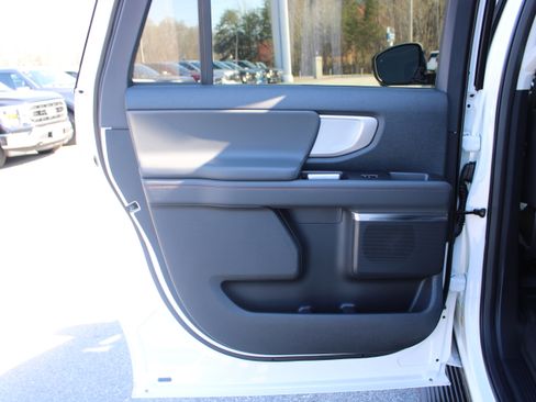 Certified 2025 Ford Expedition Max Active image 22