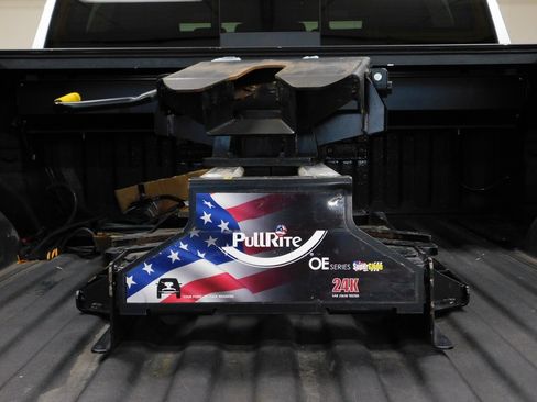 Used 2022 GMC Sierra 3500 Denali w/ Technology Package image 75