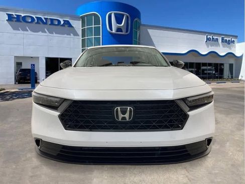 New 2025 Honda Accord SE image 9