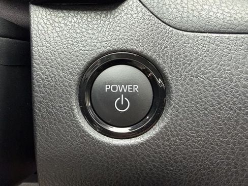 Used 2025 Toyota Camry LE FWD image 18