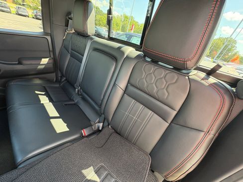 Used 2023 Nissan Frontier Pro-X w/ Pro-X Premium Package RWD image 28