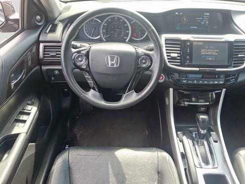 Used 2017 Honda Accord EX-L image 12