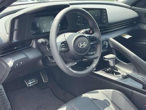 New 2026 Hyundai Elantra SEL Sport FWD image 9