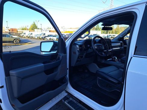 Used 2023 Ford F150 Lariat image 11