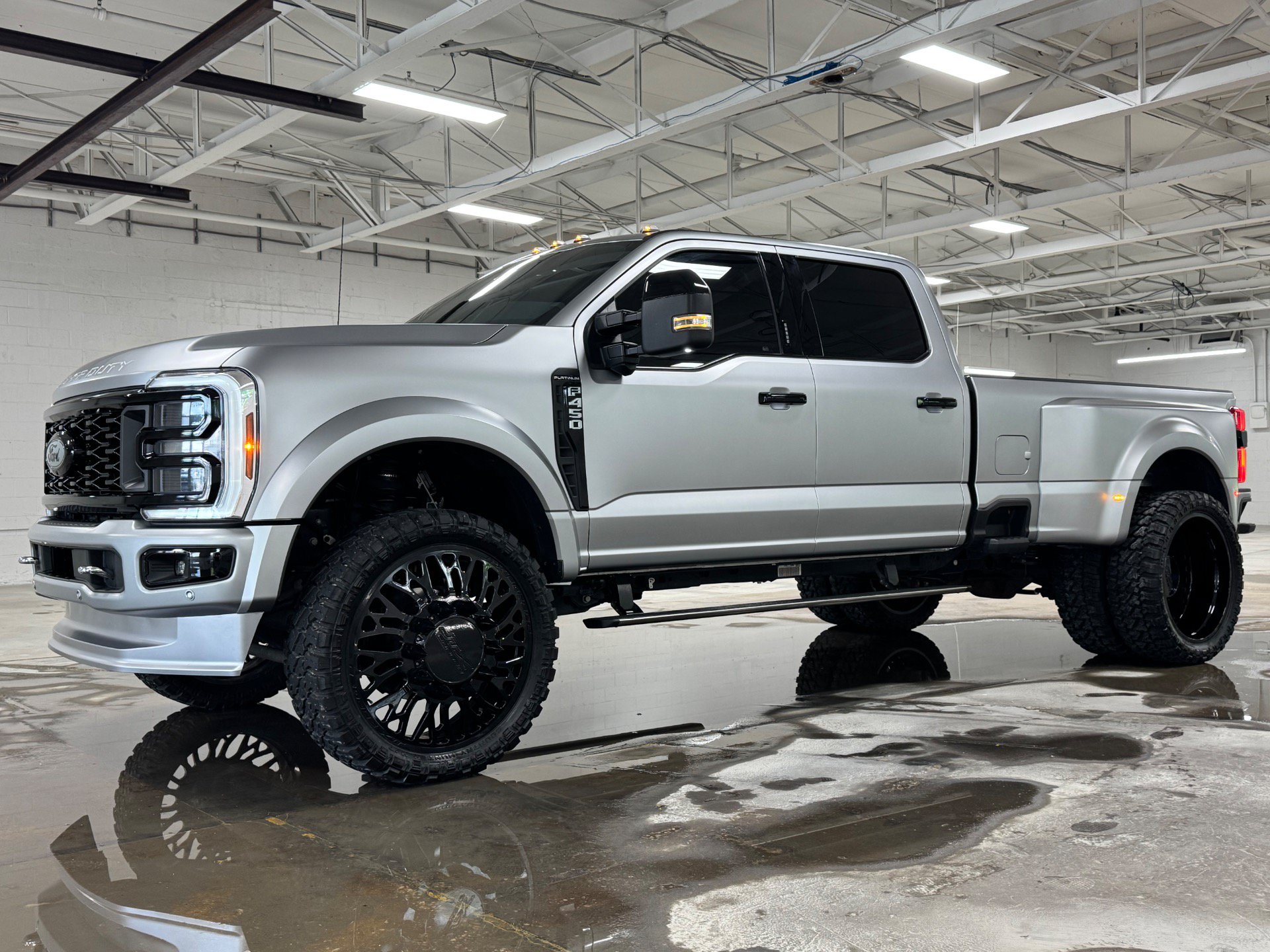 Used 2024 Ford F450 Platinum w/ Camper Package AWD/4WD image 12