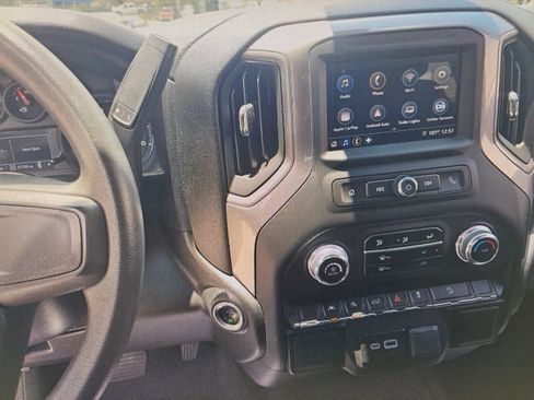 Used 2023 GMC Sierra 1500 Pro w/ Graphite Edition AWD/4WD image 10