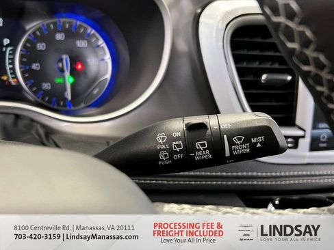 New 2026 Chrysler Pacifica Select image 39