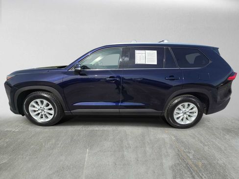 Certified 2024 Toyota Grand Highlander AWD image 4