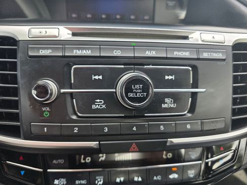 Used 2017 Honda Accord LX image 15