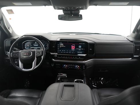 Used 2022 GMC Sierra 1500 Elevation w/ Elevation Premium Package image 13