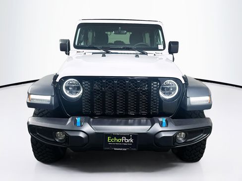 Used 2023 Jeep Wrangler Unlimited w/ Sun & Screen Package AWD/4WD image 2