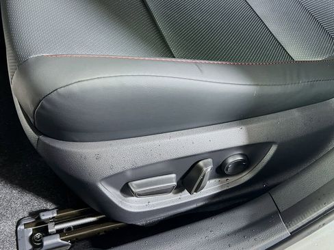 New 2026 Toyota Prius Plug-In Hybrid FWD image 16