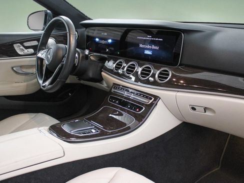 Used 2023 Mercedes-Benz E 350 4MATIC Sedan image 22