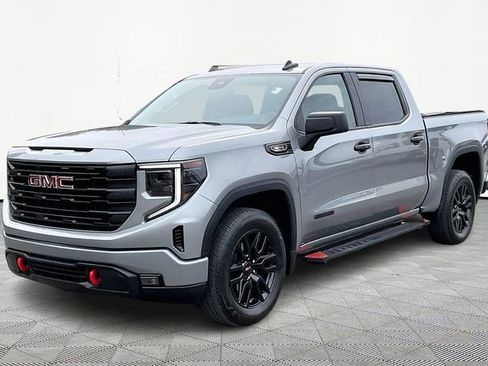 Used 2025 GMC Sierra 1500 Elevation image 3