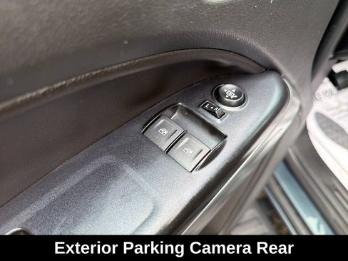 Used 2020 Chevrolet Colorado LT w/ Safety Package RWD image 14
