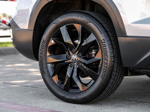 Used 2022 Volkswagen Taos SE image 66