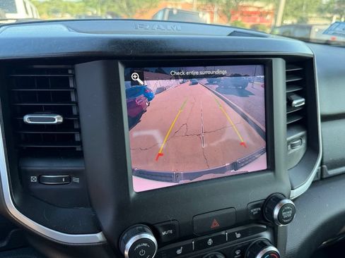 Used 2020 RAM 1500 Big Horn AWD/4WD image 23
